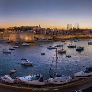 Del Porto 4*, Kalkara Malta